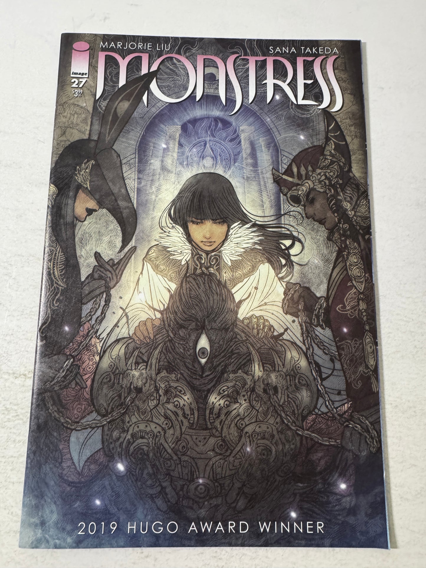 MONSTRESS #27 NM