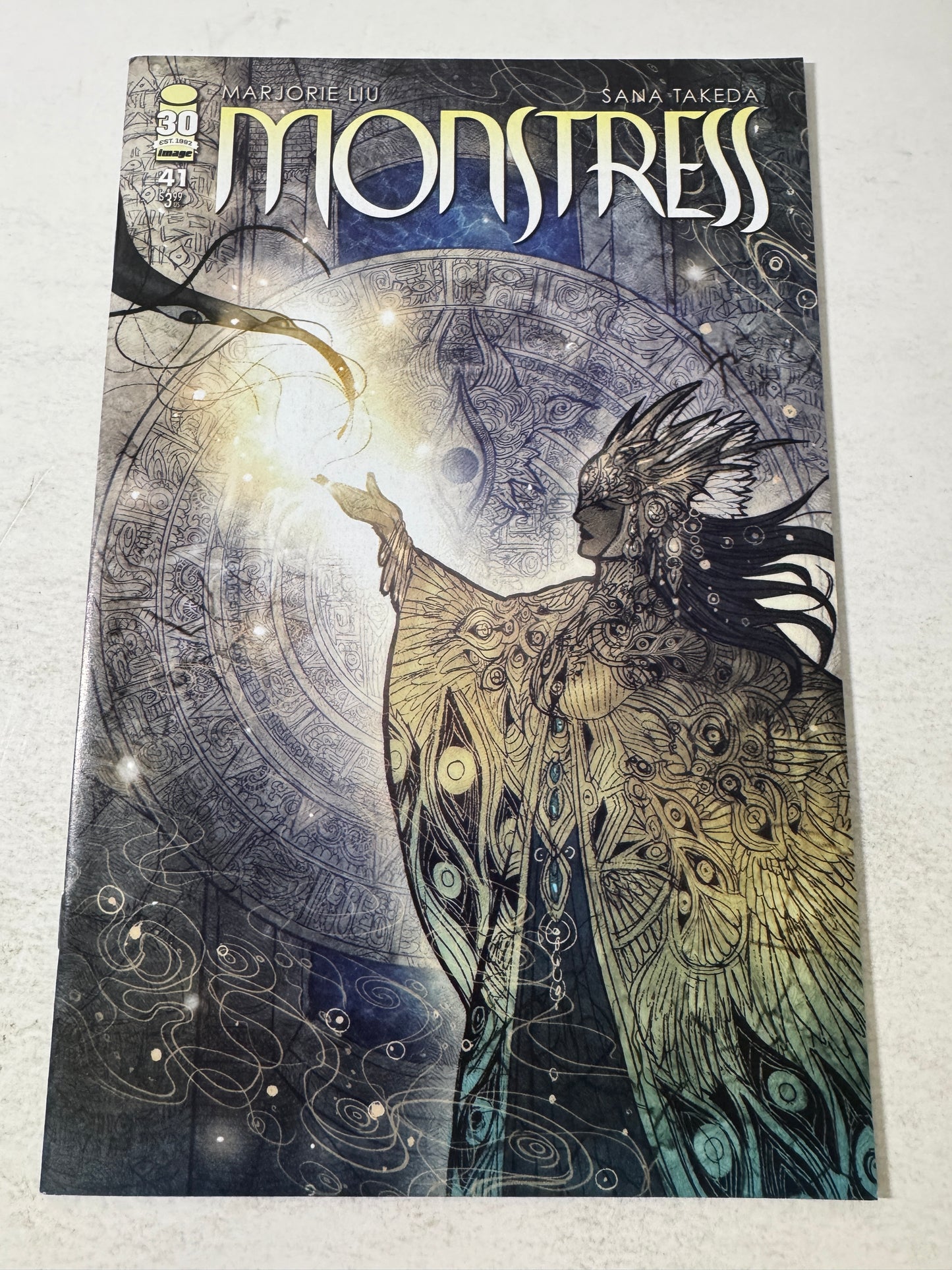 MONSTRESS #41 NM