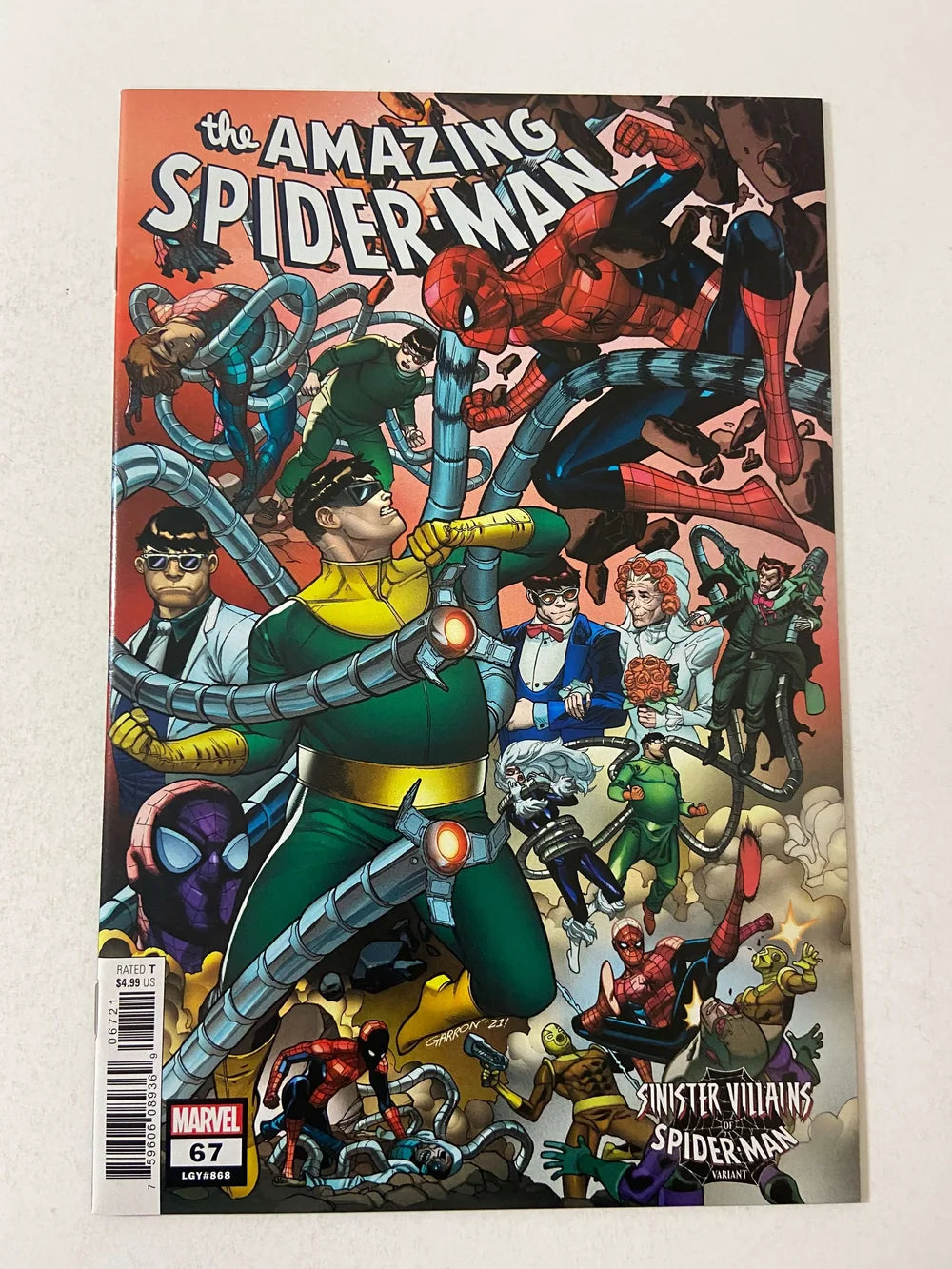 AMAZING SPIDER-MAN #67 Vol 5 NM Garron Variant