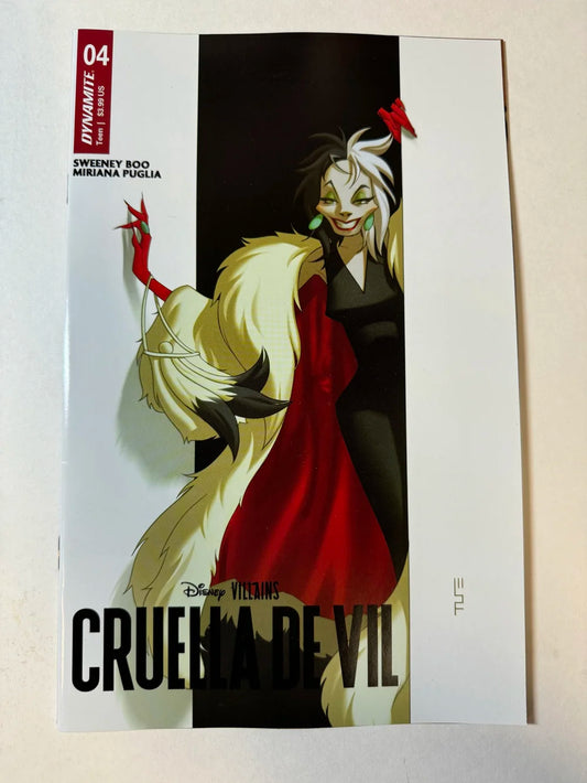 DISNEY VILLAINS : CRUELLA DE VIL #4 NM Scott Forbes B Variant