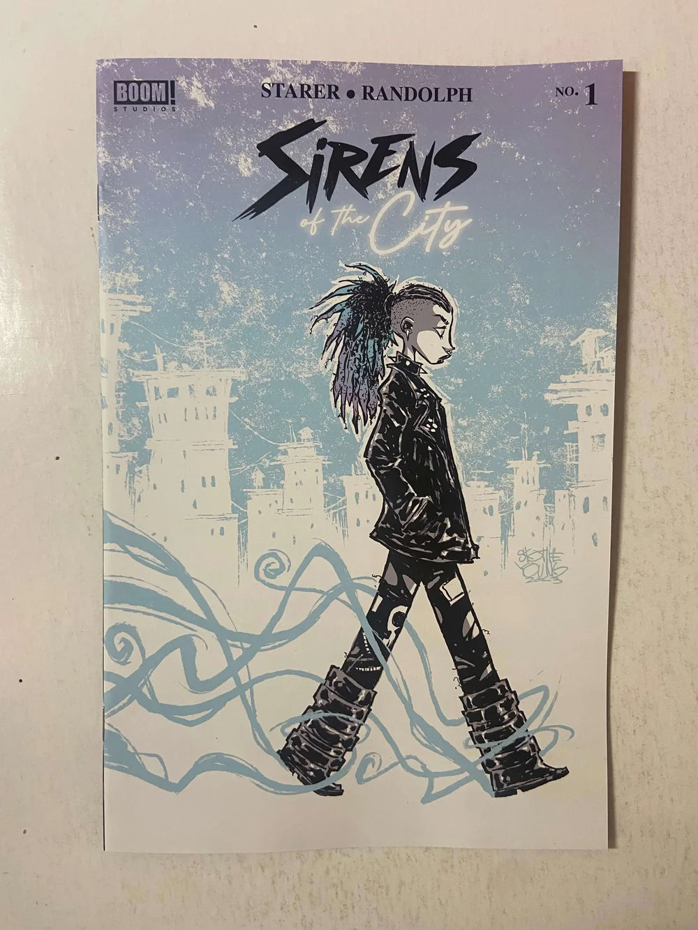 SIRENS OF THE CITY #1 NM Skottie Young Variant