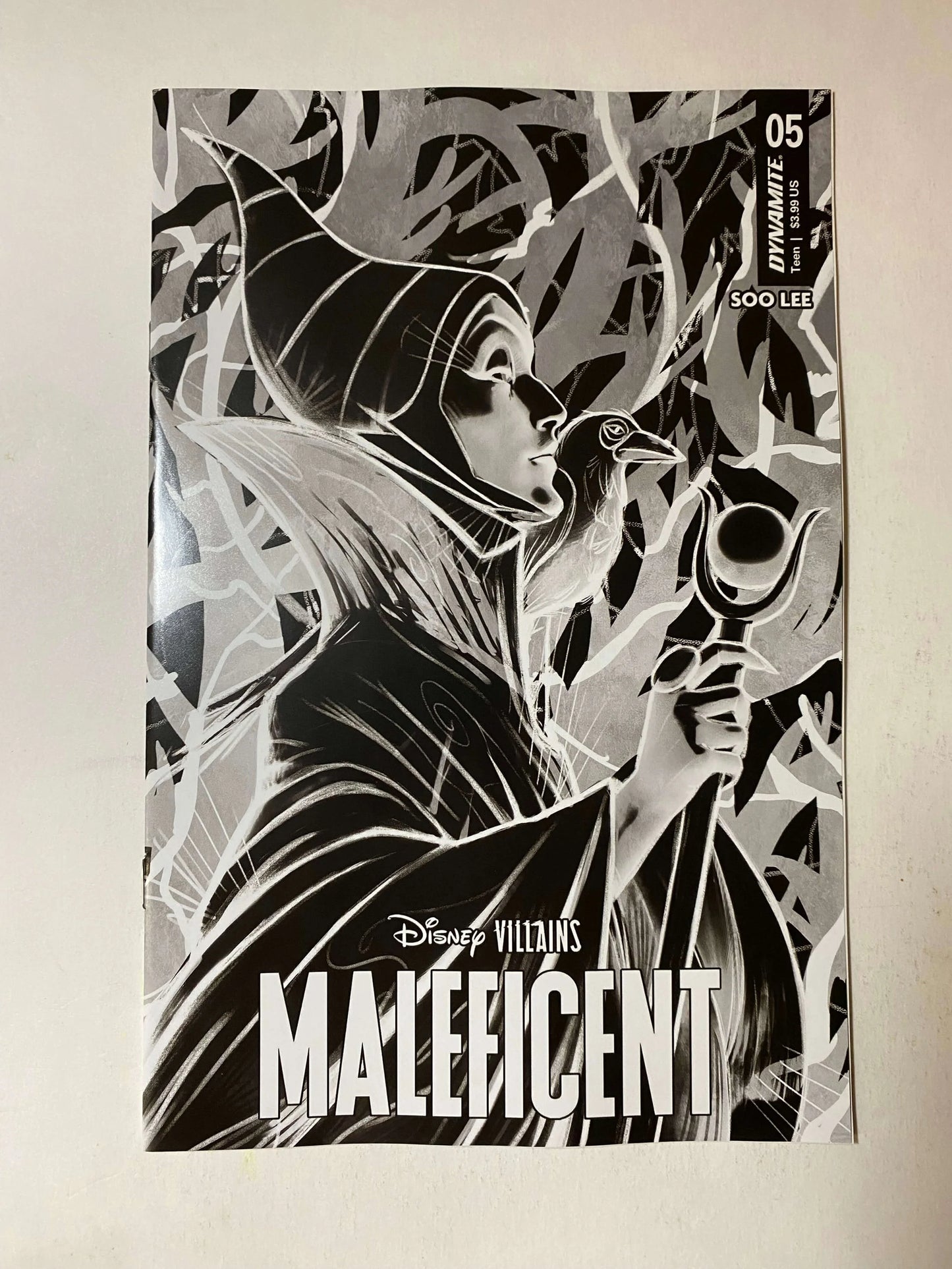 DISNEY VILLAINS : MALEFICENT #5 NM D Variant
