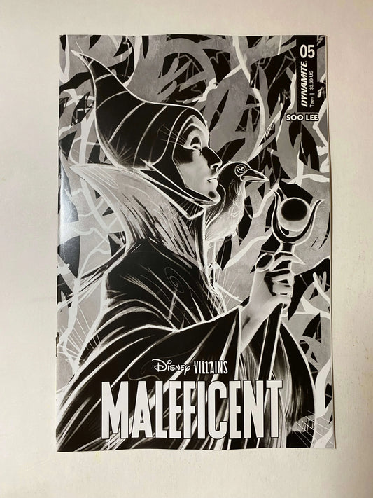 DISNEY VILLAINS : MALEFICENT #5 NM D Variant