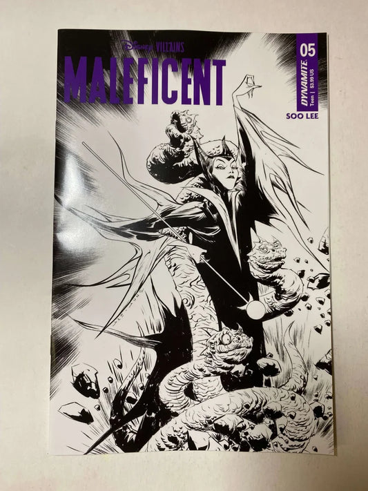 DISNEY VILLAINS : MALEFICENT #5 NM 1:10 B/W Jae Lee Variant