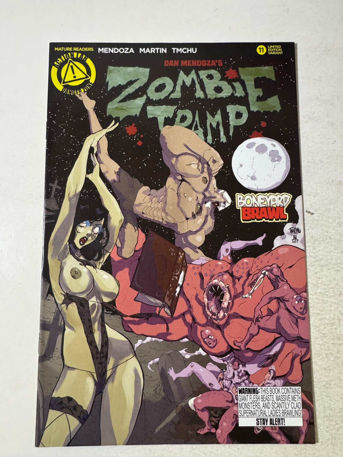 ZOMBIE TRAMP #11 NM- Risque Variant