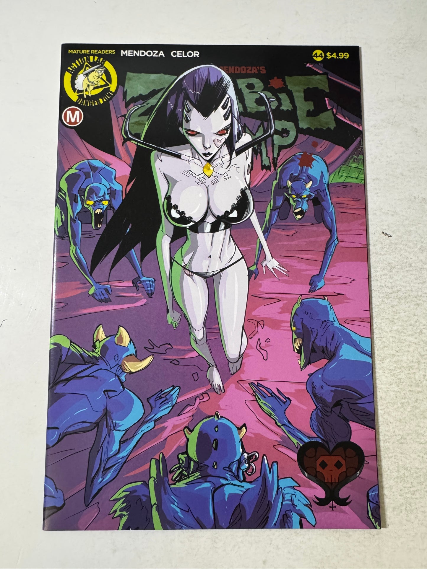 ZOMBIE TRAMP #44 NM