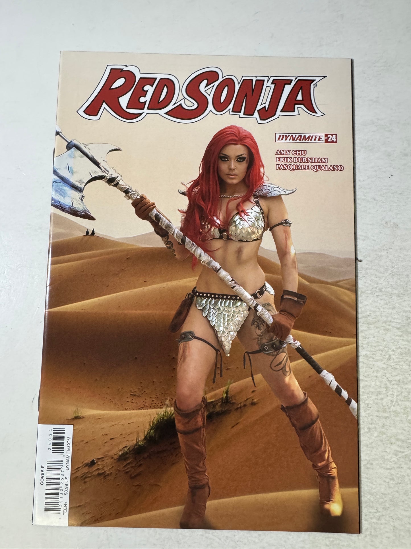 RED SONJA #24 Vol 5 NM Cosplay Variant (Dynamite)