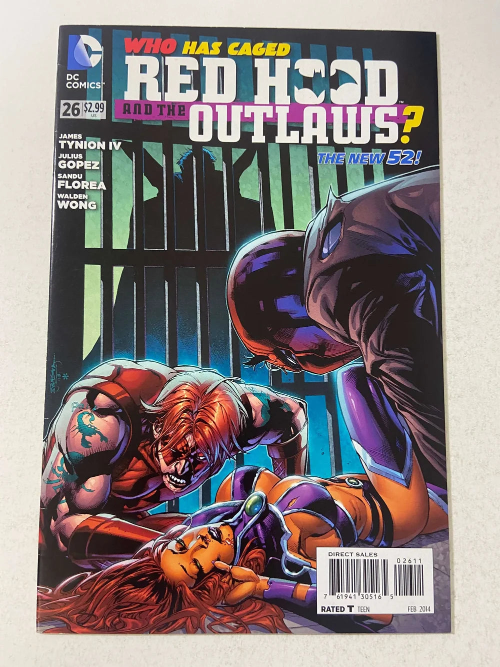 RED HOOD AND THE OUTLAWS #26 NM