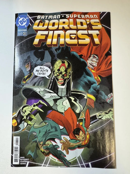 BATMAN SUPERMAN WORLD'S FINEST #43 NM Dan Mora Cover